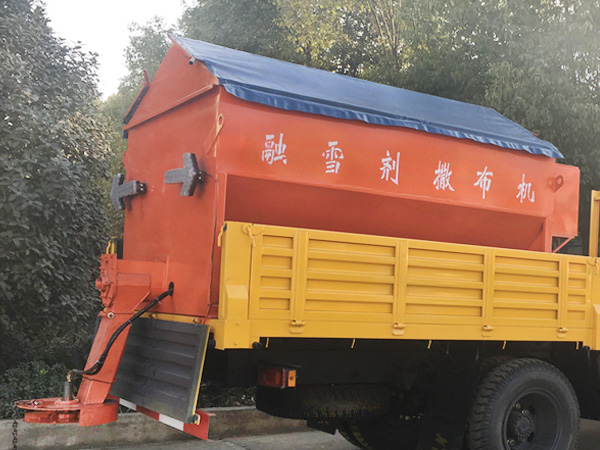 6方除雪撒布机 公路洒盐机 融雪机械
