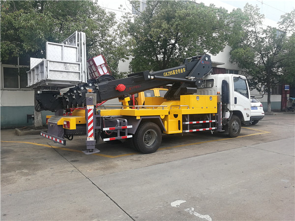 江铃进口28米伸缩臂高空作业车