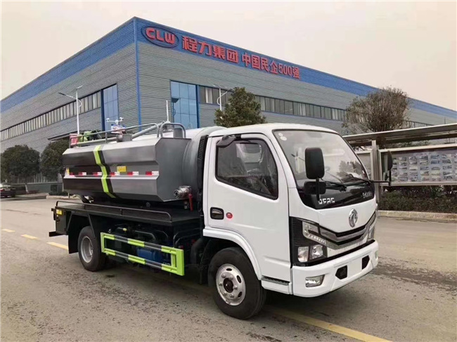 国六东风多利卡6方清洗吸污车