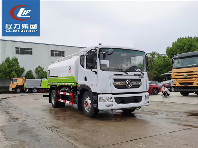 国六玉柴200马力洒水车/东风D9系列