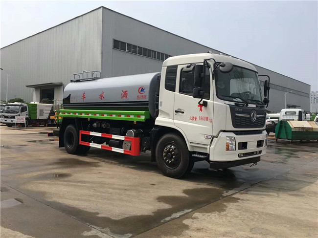 东风天锦12方多功能洒水车/不锈钢罐体以及管道