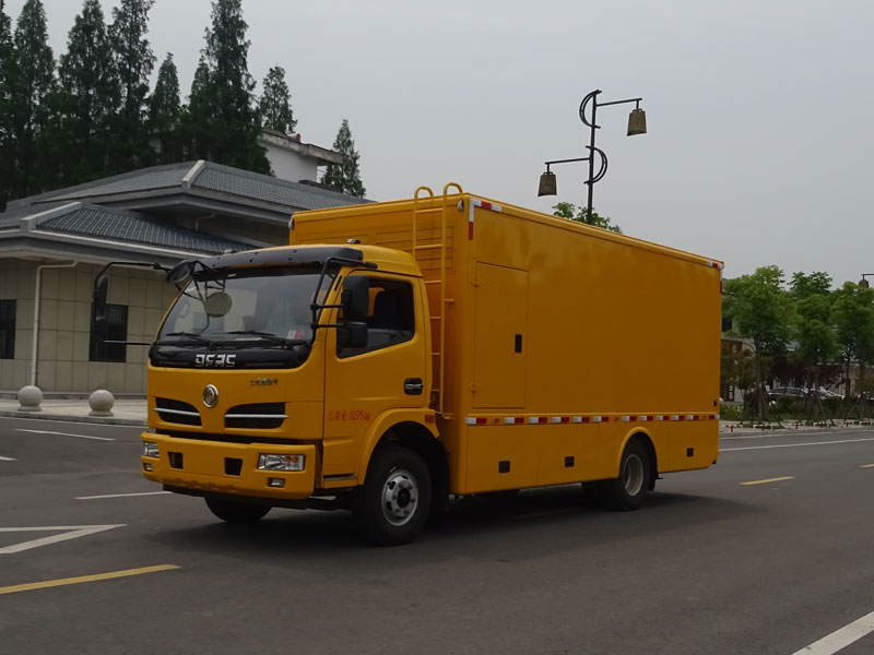 国六小多利卡电源车